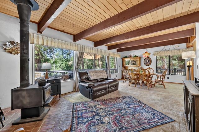 4285 Sierra Springs Dr, Pollock Pines, CA 95726