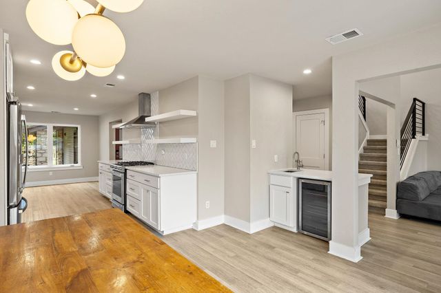 8910 Mount Bartlett DR, Austin, TX 78759