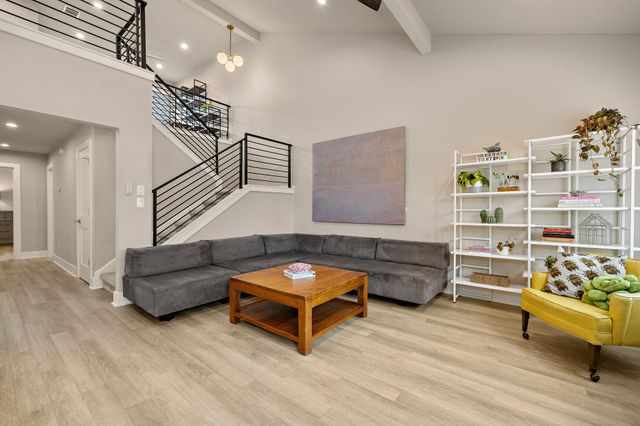 8910 Mount Bartlett DR, Austin, TX 78759