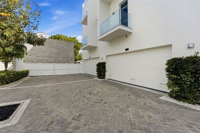 620 RAWLS AVENUE, Sarasota, FL 34236