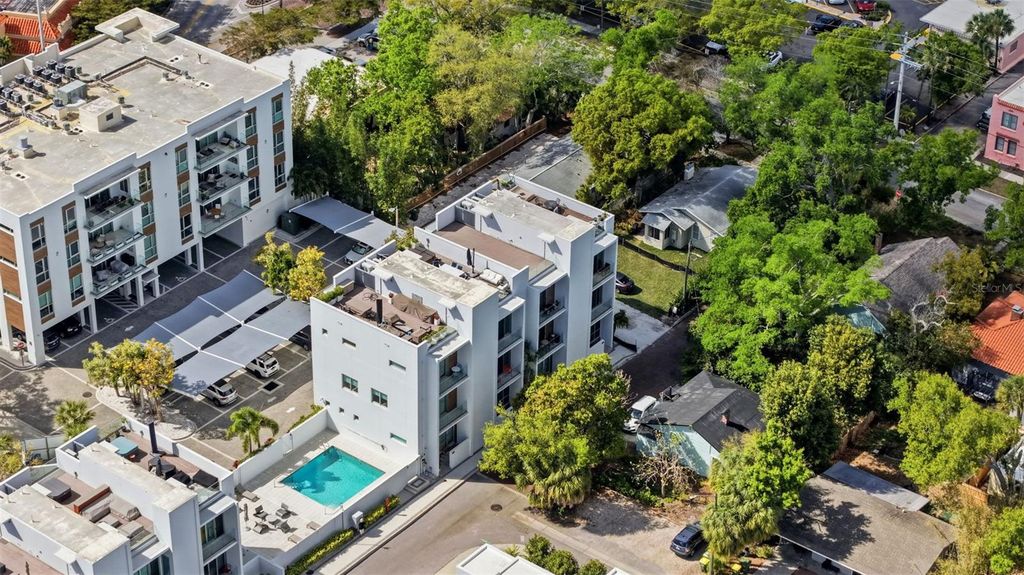 Image 1 of property listing at 620 RAWLS AVENUE, Sarasota, FL 34236