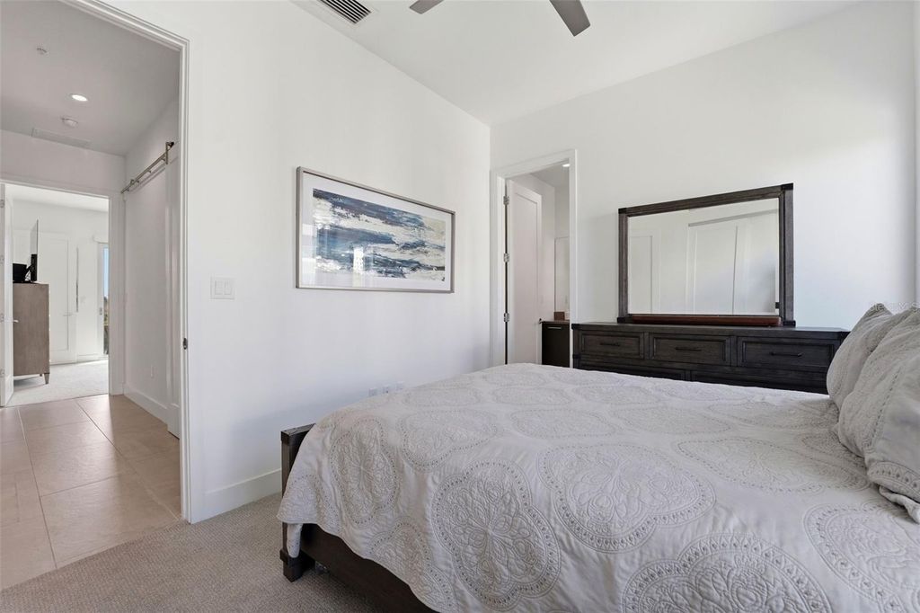 Image 27 of property listing at 620 RAWLS AVENUE, Sarasota, FL 34236