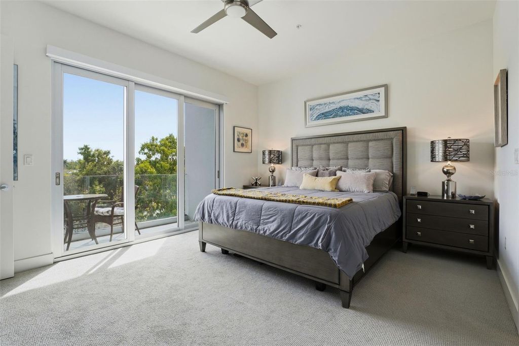 Image 30 of property listing at 620 RAWLS AVENUE, Sarasota, FL 34236