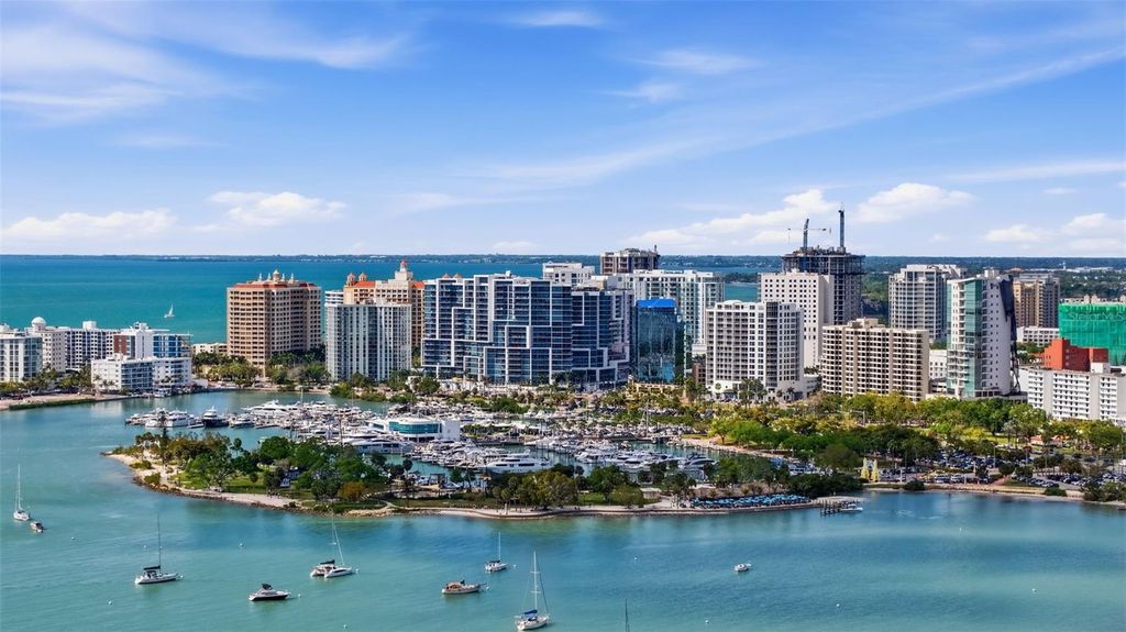 Image 55 of property listing at 620 RAWLS AVENUE, Sarasota, FL 34236