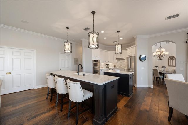 3598 10TH STREET NE, St Petersburg, FL 33704