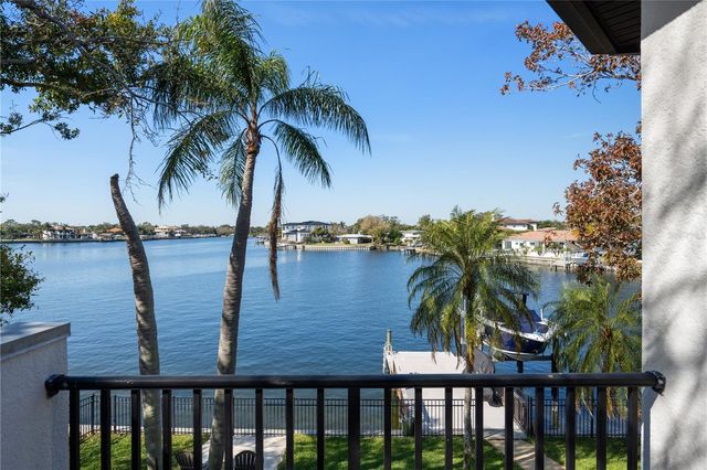 3598 10TH STREET NE, St Petersburg, FL 33704