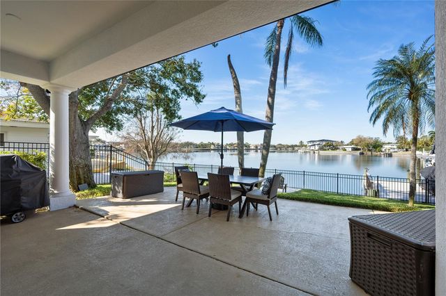 3598 10TH STREET NE, St Petersburg, FL 33704