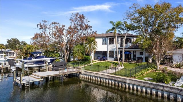 3598 10TH STREET NE, St Petersburg, FL 33704