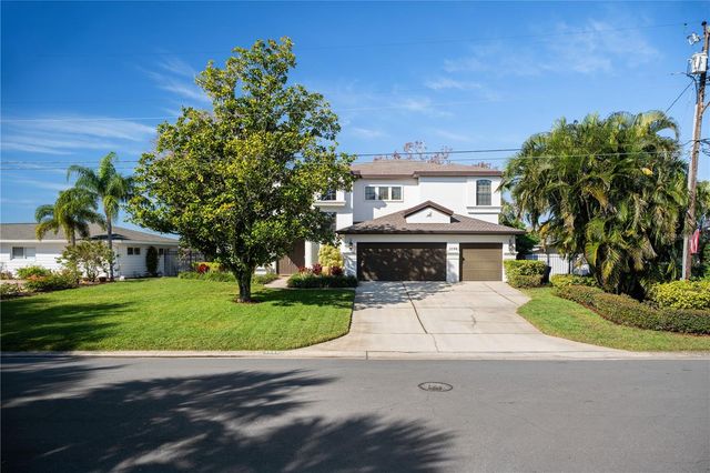 3598 10TH STREET NE, St Petersburg, FL 33704