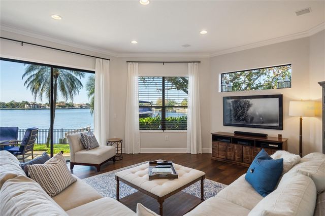 3598 10TH STREET NE, St Petersburg, FL 33704