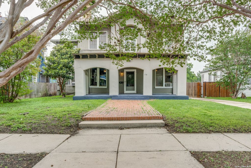 514 E PARK AVE, San Antonio, TX 78212
