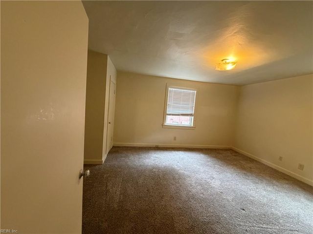 114 Tyler Cres E Apt 8, Portsmouth, VA 23707