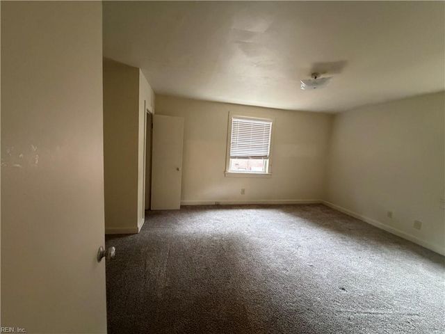 114 Tyler Cres E Apt 8, Portsmouth, VA 23707