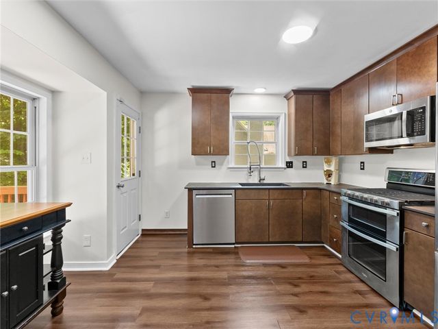 7405 Kentucky Derby Dr, Midlothian, VA 23112