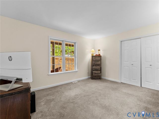 7405 Kentucky Derby Dr, Midlothian, VA 23112