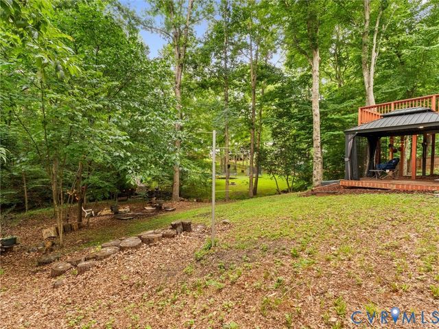 7405 Kentucky Derby Dr, Midlothian, VA 23112