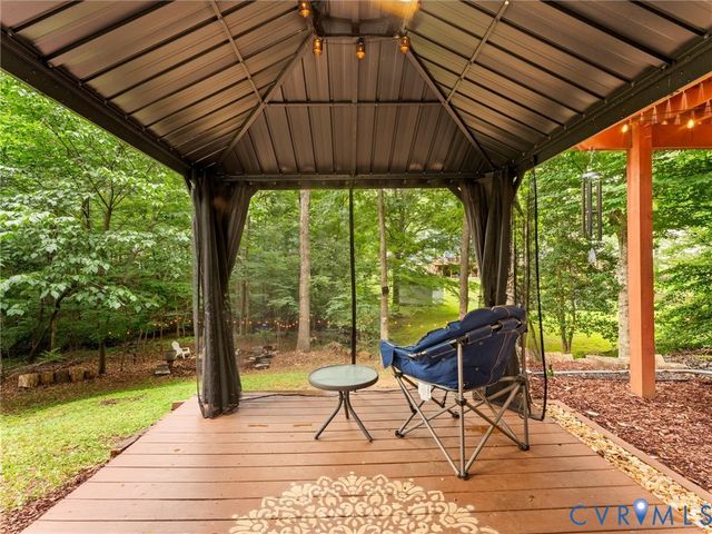 7405 Kentucky Derby Dr, Midlothian, VA 23112