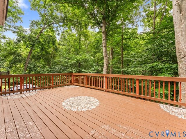 7405 Kentucky Derby Dr, Midlothian, VA 23112