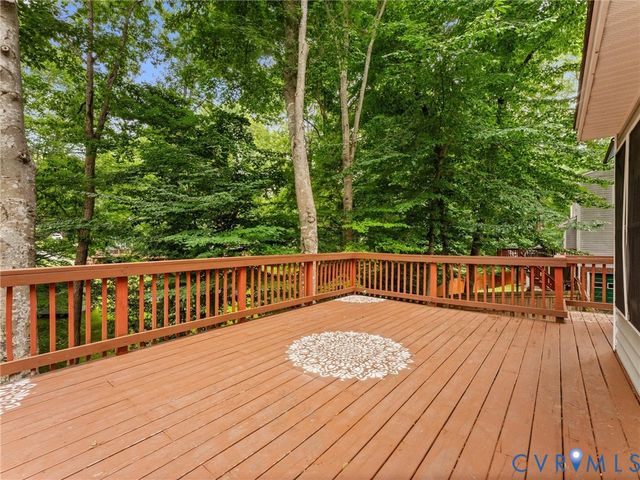 7405 Kentucky Derby Dr, Midlothian, VA 23112