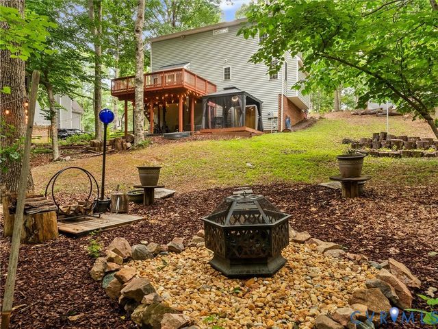 7405 Kentucky Derby Dr, Midlothian, VA 23112