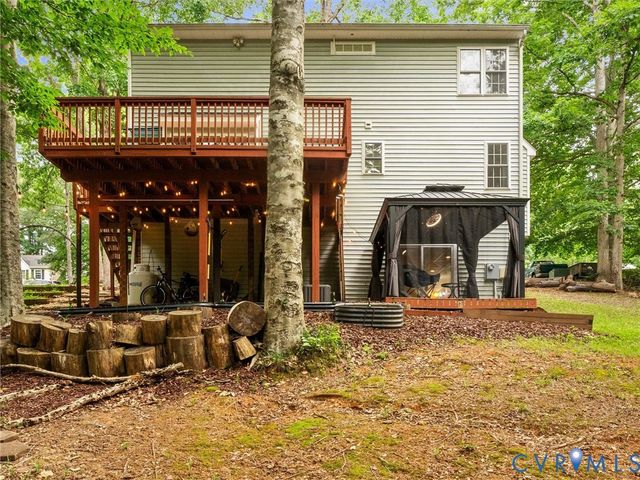 7405 Kentucky Derby Dr, Midlothian, VA 23112