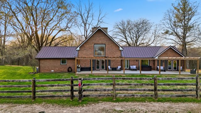 2830 Lockertsville Rd, Ashland City, TN 37015