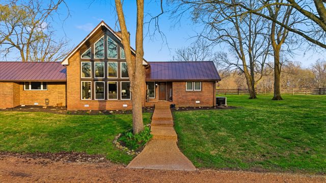 2830 Lockertsville Rd, Ashland City, TN 37015