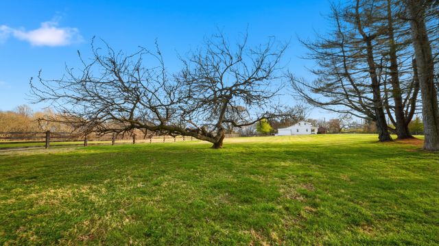 2830 Lockertsville Rd, Ashland City, TN 37015