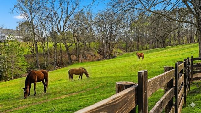 2830 Lockertsville Rd, Ashland City, TN 37015