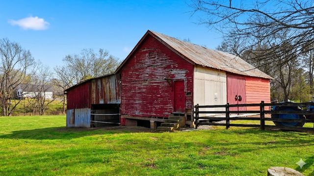 2830 Lockertsville Rd, Ashland City, TN 37015