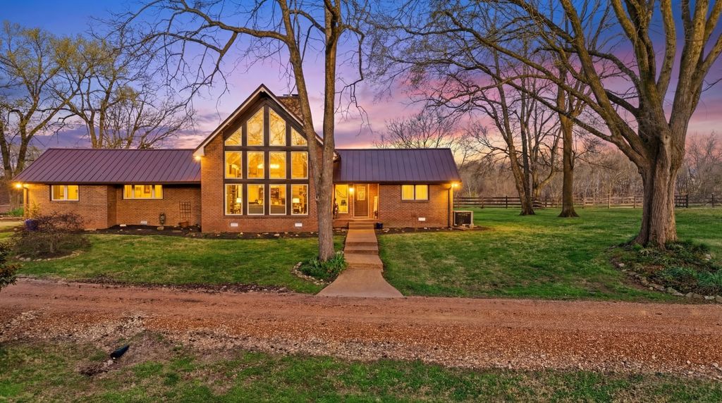 2830 Lockertsville Rd, Ashland City, TN 37015