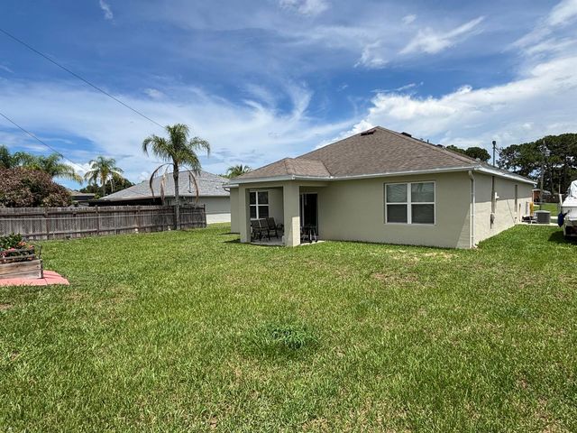 1169 SW Hunnicut Avenue, Port St. Lucie, FL 34953