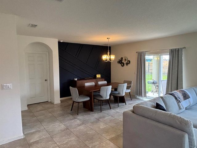 1169 SW Hunnicut Avenue, Port St. Lucie, FL 34953