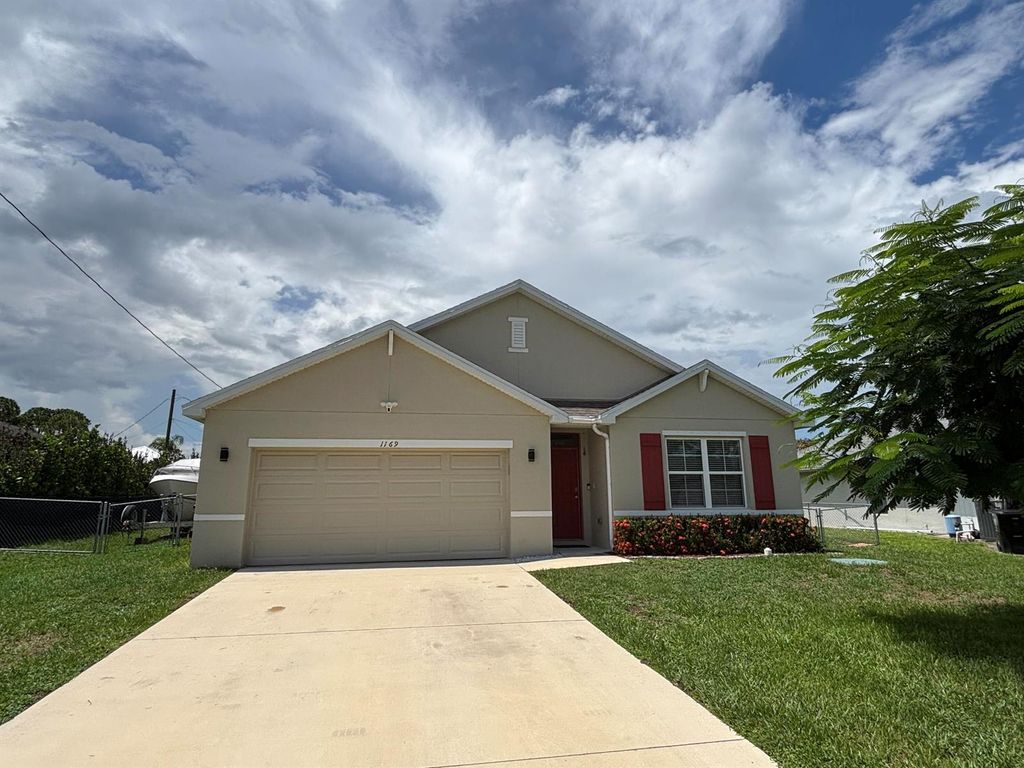 1169 SW Hunnicut Avenue, Port St. Lucie, FL 34953