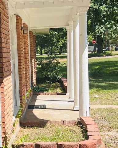 910 Russell Avenue, Lufkin, TX 75904