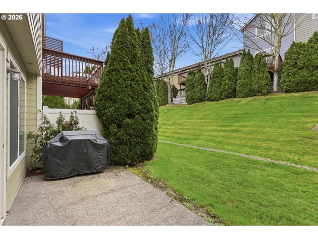 21868 Ne HEARTWOOD Cir, Fairview, OR 97024