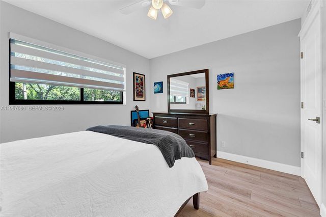 678 NE 1st St, Dania Beach, FL 33004