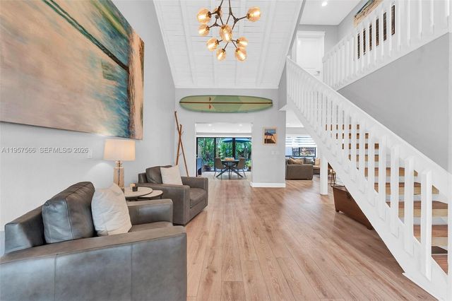 678 NE 1st St, Dania Beach, FL 33004