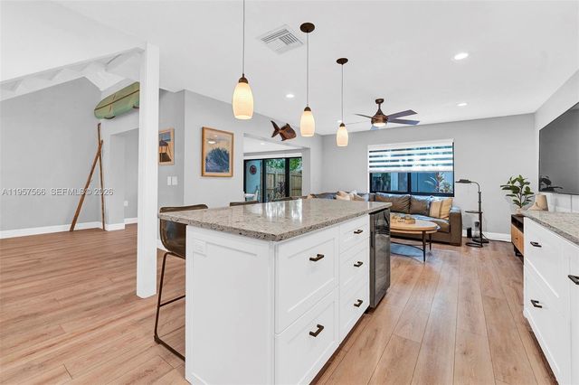 678 NE 1st St, Dania Beach, FL 33004