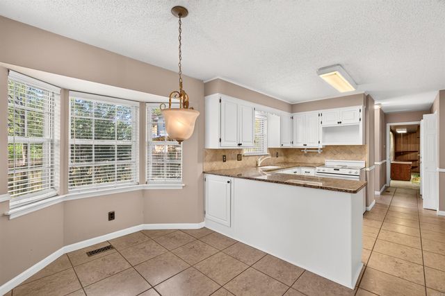 26 Queenspark Road, Little Rock, AR 72227