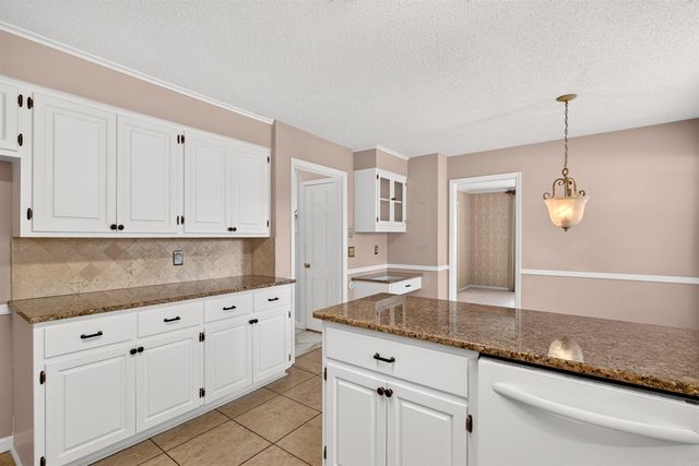 26 Queenspark Road, Little Rock, AR 72227