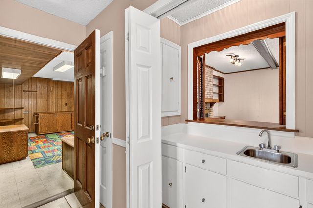 26 Queenspark Road, Little Rock, AR 72227