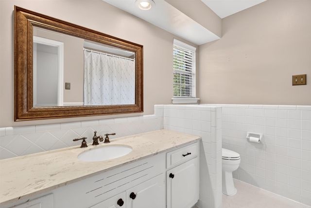 26 Queenspark Road, Little Rock, AR 72227
