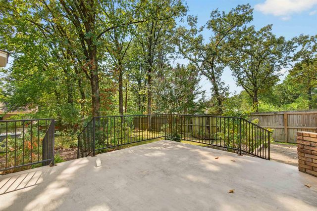26 Queenspark Road, Little Rock, AR 72227