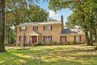 26 Queenspark Road, Little Rock, AR 72227