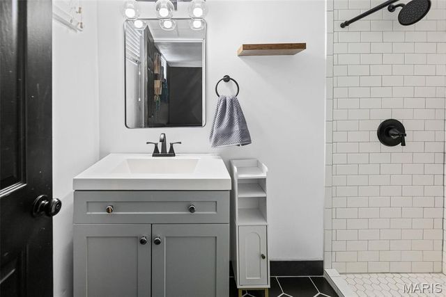 2 Fieldcrest Drive, Collinsville, IL 62234