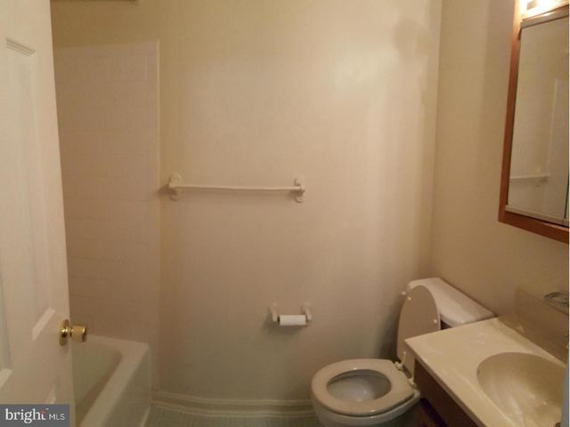 8091 COMMUNITY DR, Manassas, VA 20109