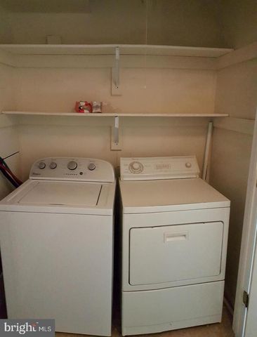 8091 COMMUNITY DR, Manassas, VA 20109
