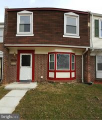 8091 COMMUNITY DR, Manassas, VA 20109