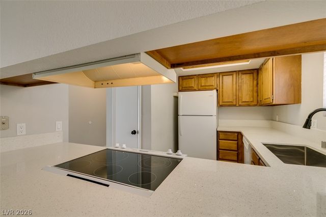 3355 Racquet Street, Las Vegas, NV 89121